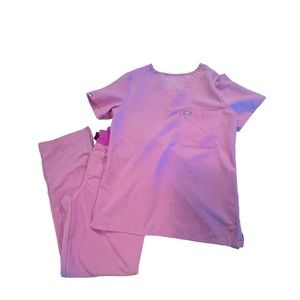 Figs Lilac Colored Scrub Set — Top XS, Bottoms Small